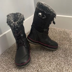 Bog boots.   Youth size 2.
